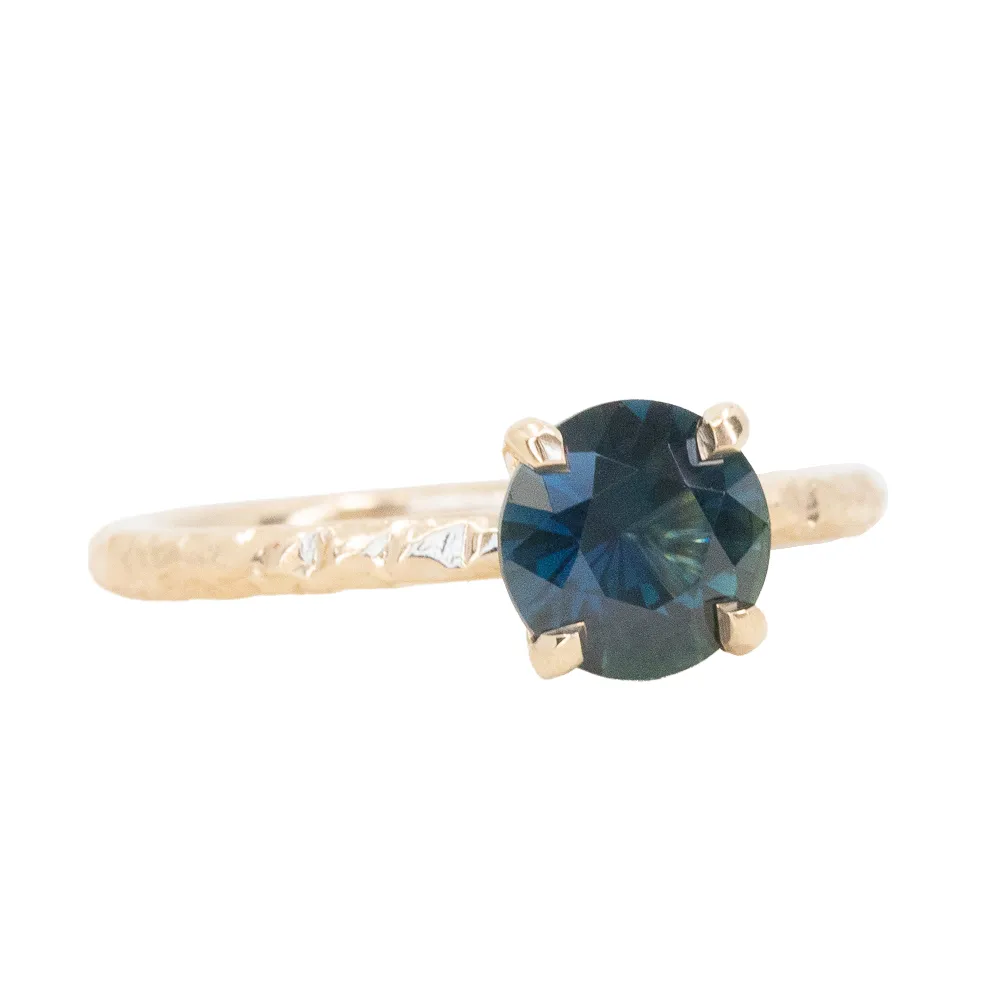 1.27ct Round Madagascar Blue Sapphire Evergreen Solitaire in 14K Yellow Gold