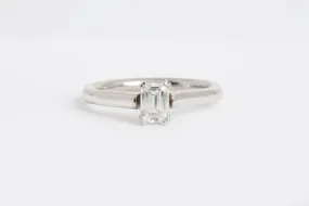 14k White Gold 0.45ctw Diamond Solitaire Ring Size 4.5 (2.80g.)