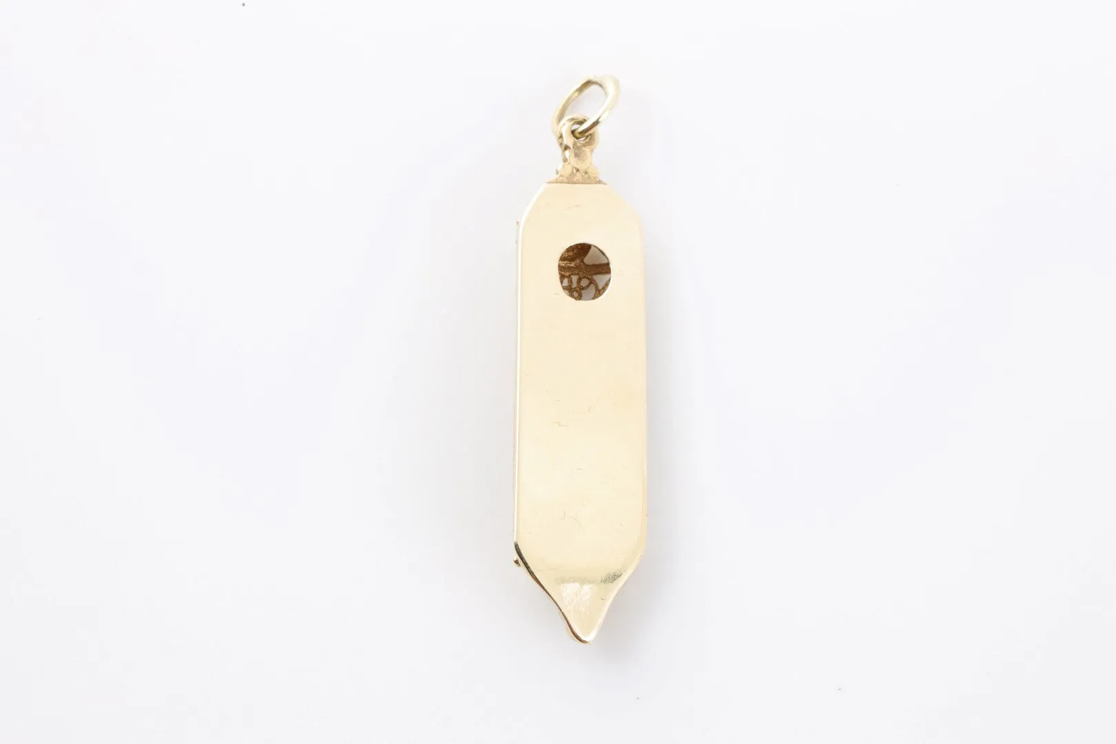 14k Yellow Gold Mezuzah Pendant (3.90g.)