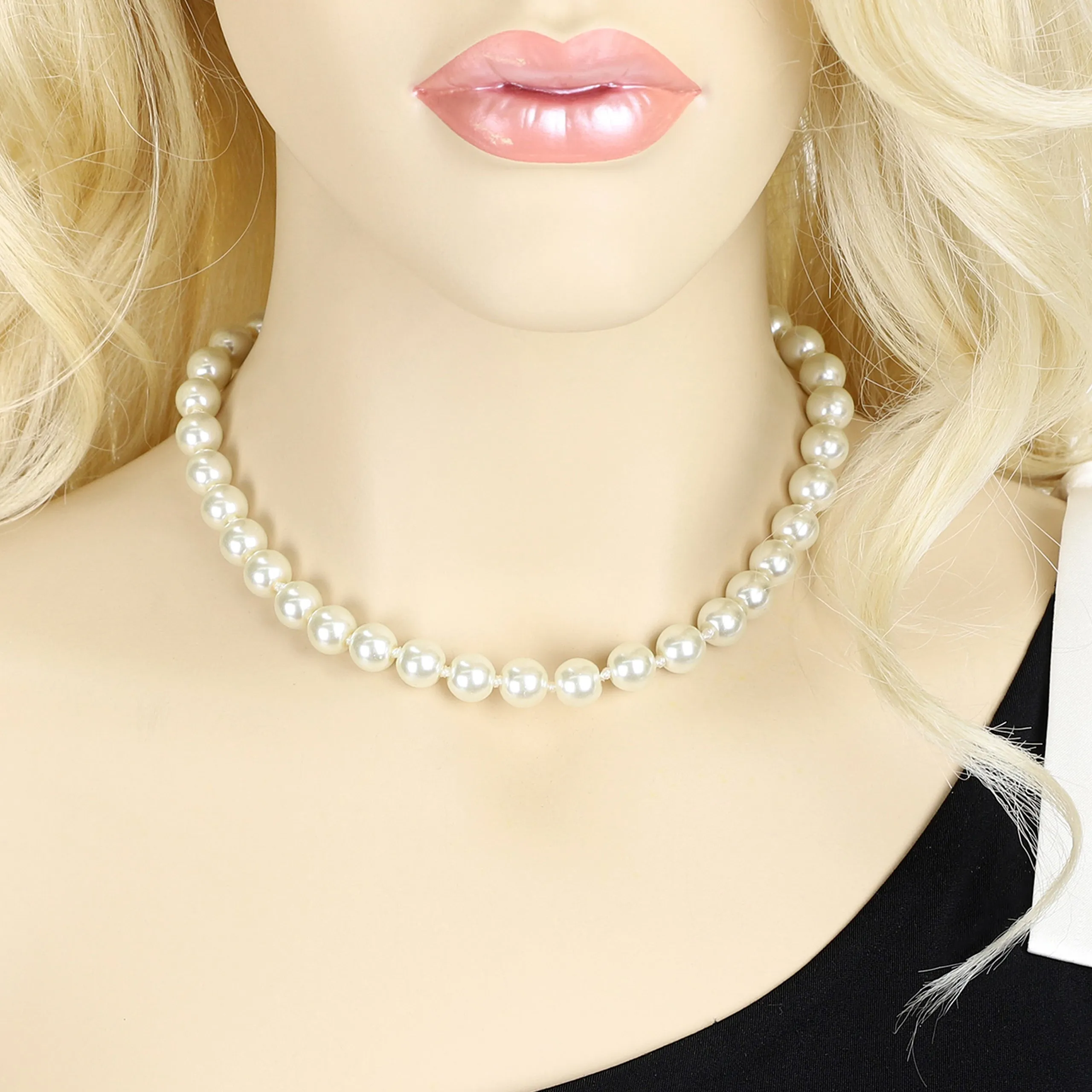 Athena Pearl Choker Necklace