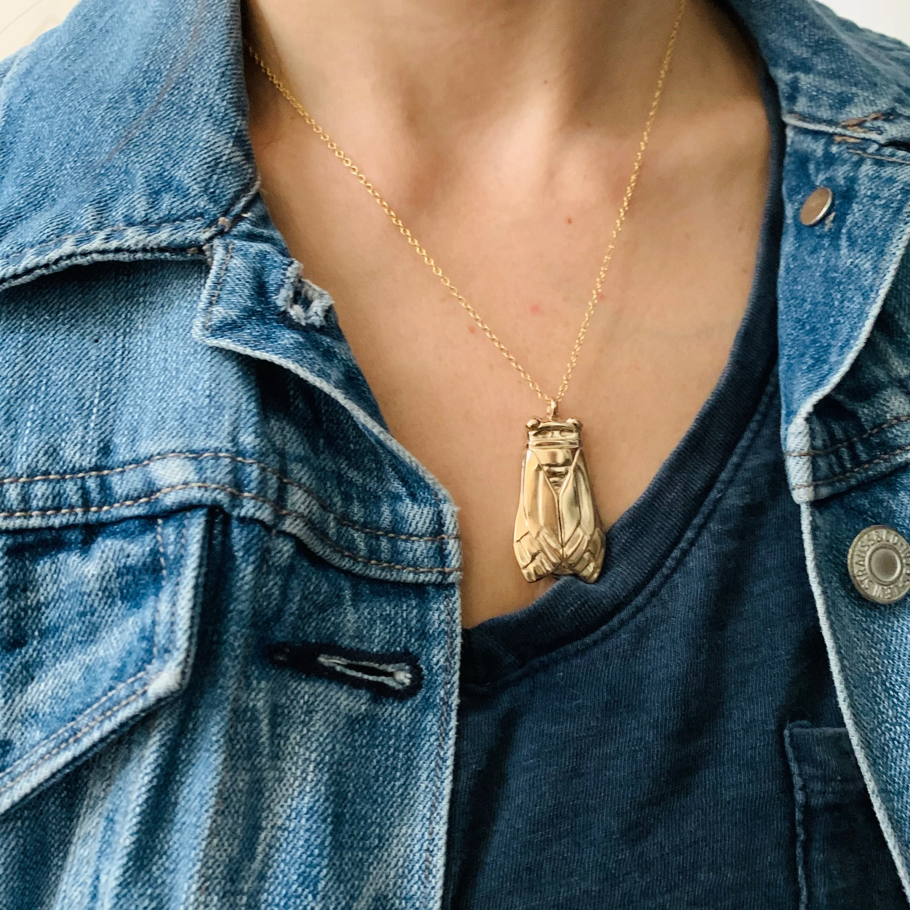 CICADA PENDANT