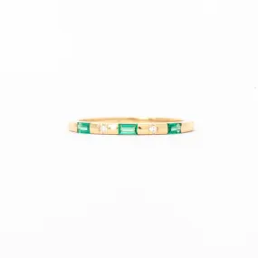 Emerald Single Row Tarot Baguette Band