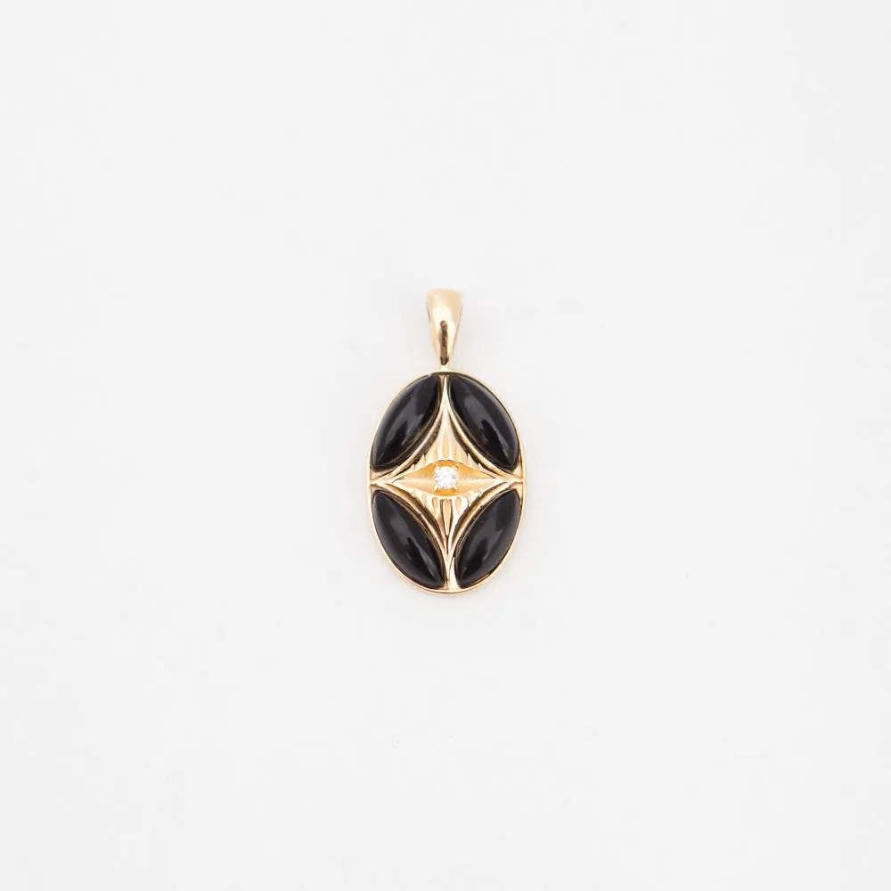 Onyx Perrine Amulet