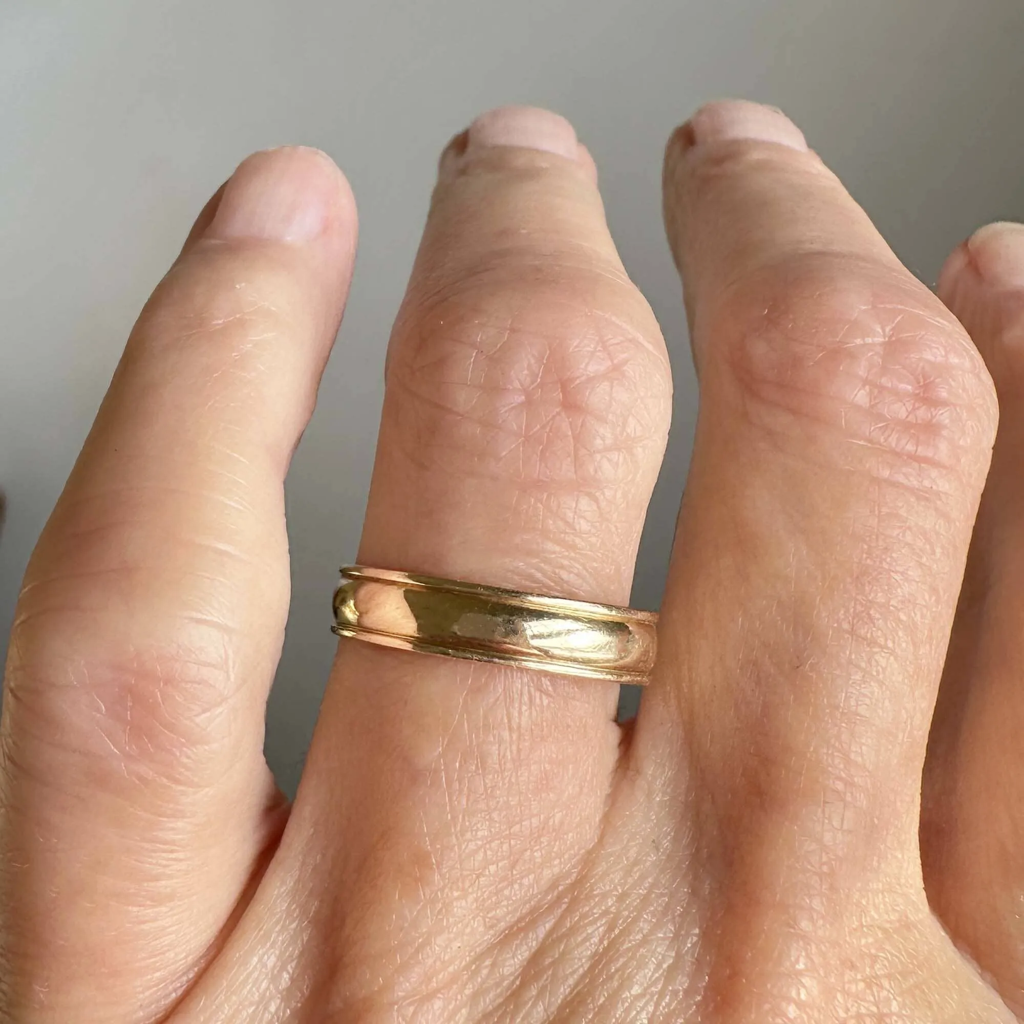 Vintage 14K Gold Wedding Band Ring