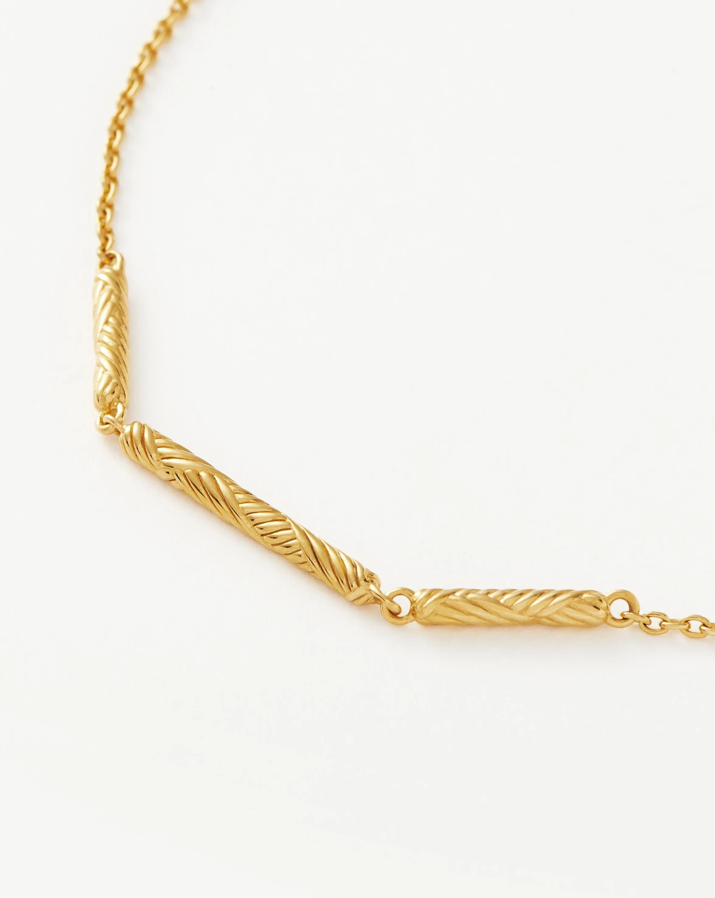 Wavy Ridge Extra Long Chain Necklace